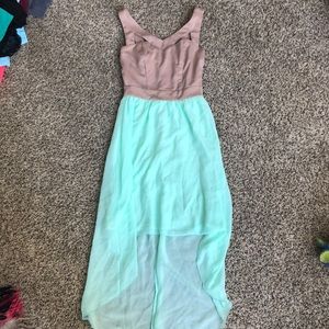 Women’s dress